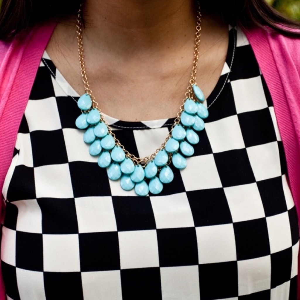 Teal Teardrops Goldtone Fashion Necklace Nwot